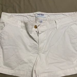 EUC Womens Old Navy white shorts